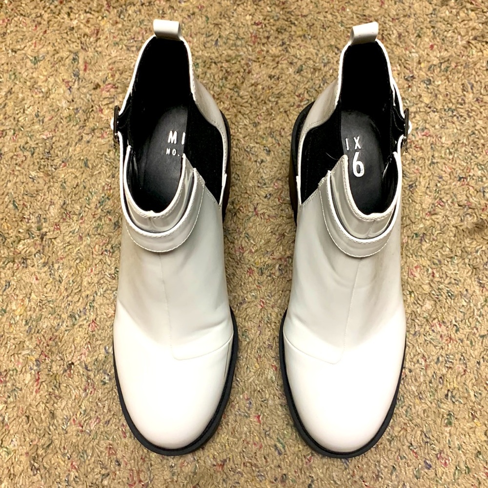 Mix No. 6 Size 9.5M Women's White Patent Leather Videl Chelsea Block Heel Boots - Picture 2 of 5